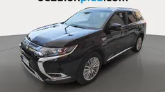 Negro Usado 2020 Mitsubishi Outlander P-HEV SUV | 21.810 € (Buen precio)