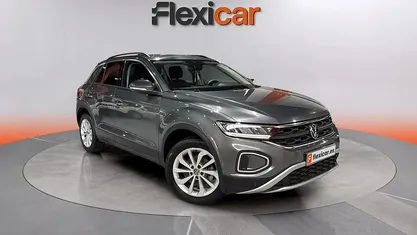 Usado VW T-Roc Life 150 CV (110 kW) 2023 SUV