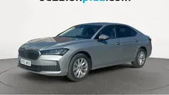 Gris plata Nuevo 2025 Skoda Superb Essence Berlina | 31.810 € (Super precio)