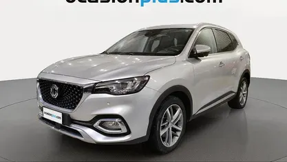 Käytetty MG HS Luxury 162 HP (119 kW) 2023 Valkoinen Katumaasturi