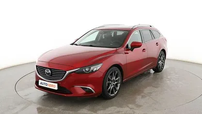 Usado Mazda 6 Luxury 175 CV (128 kW) 2016 Rojo Familiar