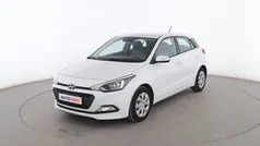 Blanco Usado 2015 Hyundai i20 Utilitario | 10.899 € (Precio justo)