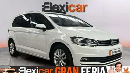 Usado VW Touran Advance 150 CV (110 kW) 2018 Blanco Monovolumen