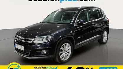 Usado VW Tiguan Sportline 140 CV (102 kW) 2015 Negro SUV