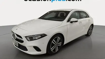 Blanco Usado 2022 Mercedes A180 Utilitario | 26.991 € (Precio justo)