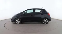 Azul Usado 2017 Toyota Yaris Hybrid City Berlina | 14.399 € (Buen precio)