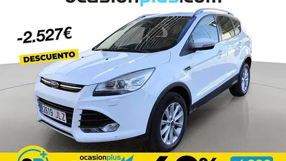 Usado Ford Kuga Titanium 182 CV (133 kW) 2016 Blanco SUV