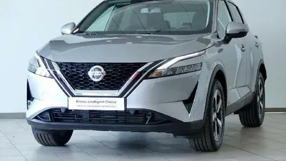 Diamond silver metalizado Usado 2023 Nissan Qashqai N-Connecta SUV | 25.990 € (Precio justo)