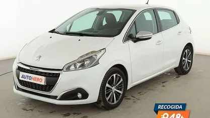 Usado Peugeot 208 Allure 110 CV (80 kW) 2017 Blanco Utilitario