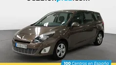 Marrón Usado 2010 Renault Scénic III Dynamique Monovolumen | 10.590 €