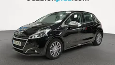 Usado 2018 Peugeot 208 Allure Utilitario | 9991 € (Precio justo)