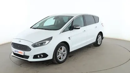 Usado Ford S-MAX Titanium 150 CV (110 kW) 2017 Blanco Monovolumen