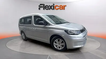 Usado VW Caddy Maxi Comfortline 140 CV (102 kW) 2024 Gris Monovolumen