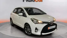 Usado 2015 Toyota Yaris Active Berlina | 8490 € (Super precio)