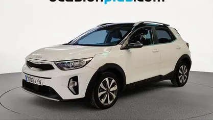 Usado Kia Stonic 120 CV (88 kW) 2021 Blanco SUV