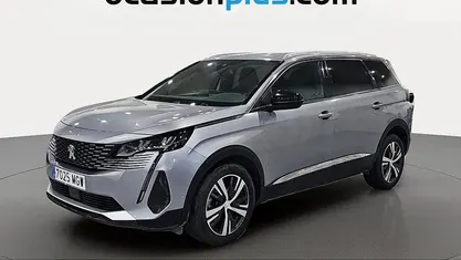 Usado Peugeot 5008 Allure 131 CV (96 kW) 2023 Monovolumen