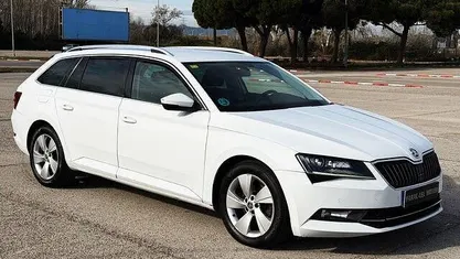 Blanco Usado 2016 Skoda Superb Style Familiar | 13.900 € (Buen precio)