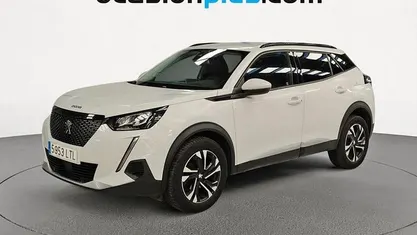 Usado Peugeot 2008 Allure 110 CV (80 kW) 2021 SUV