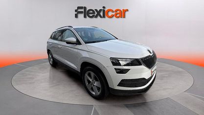 Usado Skoda Karoq Ambition 150 CV (110 kW) 2021 Blanco SUV