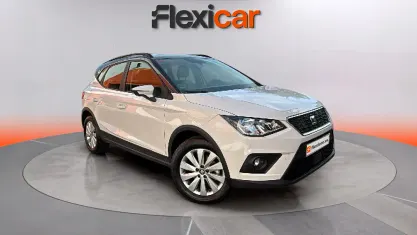 Usado Seat Arona XCELLENCE 110 CV (80 kW) 2021 Blanco SUV