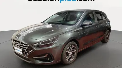 Usado Hyundai i30 120 CV (88 kW) 2022 Blanco Utilitario