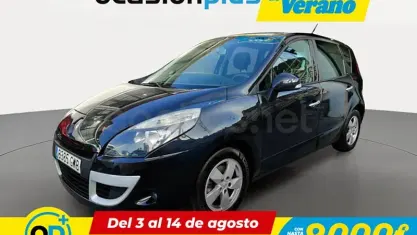 Usado Renault Scénic III 106 CV (77 kW) 2010 Negro Monovolumen