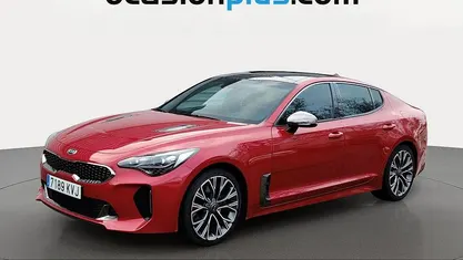 Usado Kia Stinger GT-Line 245 CV (180 kW) 2019 Rojo Utilitario