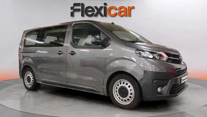 Gris Usado 2022 Toyota Proace Verso Advance Familiar | 27.490 € (Precio justo)