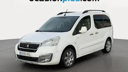 Usado Peugeot Partner Tepee Style 120 CV (88 kW) 2017 Monovolumen