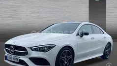 Blanco polar Usado 2023 Mercedes CLA200 AMG line Berlina | 38.500 € (Precio justo)
