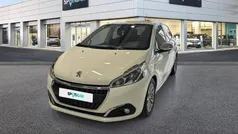 Blanco Usado 2020 Peugeot 208 Signature Sky Utilitario | 11.195 € (Precio justo)