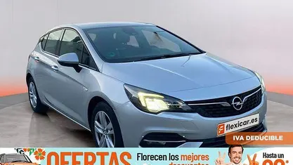 Usado Opel Astra GS Line 130 CV (95 kW) 2020 Gris / plata Berlina