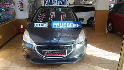 Usado Peugeot 208 Active 80 CV (58 kW) 2013 Gris Utilitario
