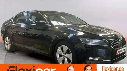 Gris Usado 2017 Skoda Superb Style Berlina | 14.990 € (Buen precio)