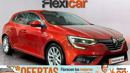 Usado Renault Mégane IV LIMITED 140 CV (102 kW) 2019 Rojo