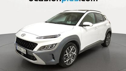 Używany Hyundai Kona Style 141 KM (103 kW) 2022 Biały SUV