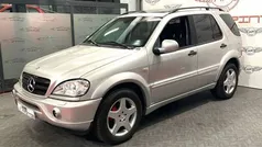 Gris / plata Usado 2001 Mercedes ML55 AMG AMG SUV | 8900 €