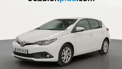 Begagnad Toyota Auris Active 116 HK (85 kW) 2018 Vit Halvkombi