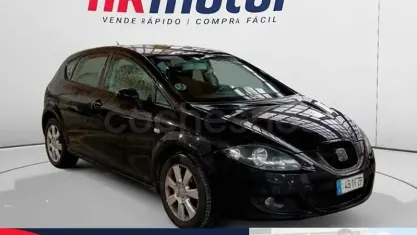 Usado Seat Leon Stylance 106 CV (77 kW) 2008 Negro Utilitario