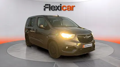 Usado Opel Combo Selective 130 CV (95 kW) 2018 Monovolumen