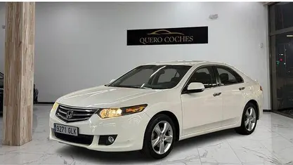 Usado 2009 Honda Accord Elegance Berlina | 10.490 € (Buen precio)