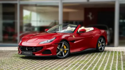Usado Ferrari Portofino 620 CV (456 kW) 2022 Rojo metalizado Descapotable