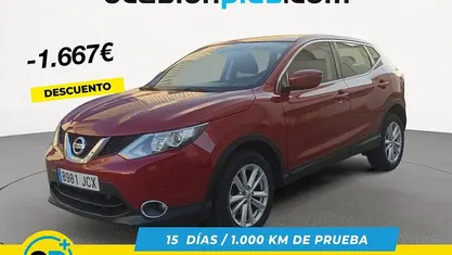 Rojo Usado 2015 Nissan Qashqai Acenta SUV | 11.713 € (Super precio)