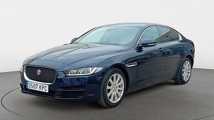 Occasion Jaguar XE Pure 180 ch (132 kW) 2018 Bleue Berline