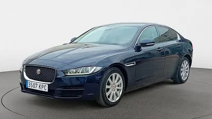 Usado Jaguar XE Pure 180 CV (132 kW) 2018 Azul Berlina