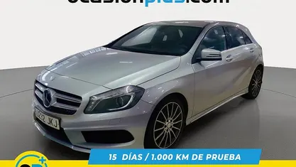 Usado Mercedes A200 AMG line 136 CV (100 kW) 2015 Gris plata Utilitario
