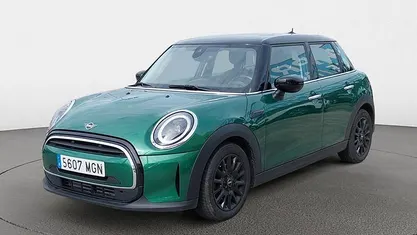 Usado Mini Cooper 136 CV (100 kW) 2023 Verde Utilitario
