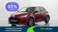Rojo Usado 2020 Toyota Yaris Hybrid Style Berlina | 18.490 € (Precio justo)