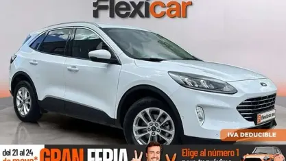 Usado Ford Kuga Titanium 150 CV (110 kW) 2023 Blanco SUV