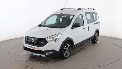 Usado Dacia Dokker Essentiel 95 CV (69 kW) 2019 Blanco Monovolumen